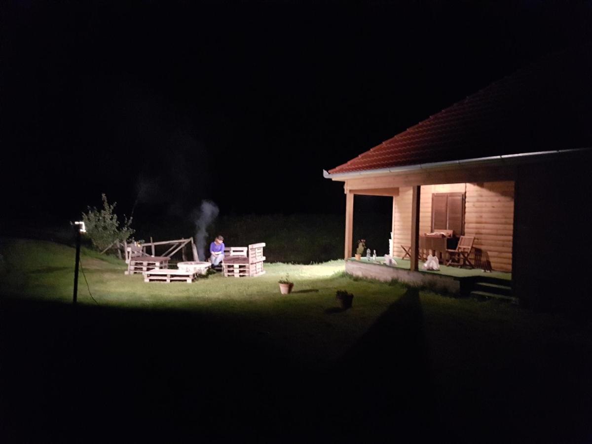 Nowhere Nyirmihalydi Eksteriør billede